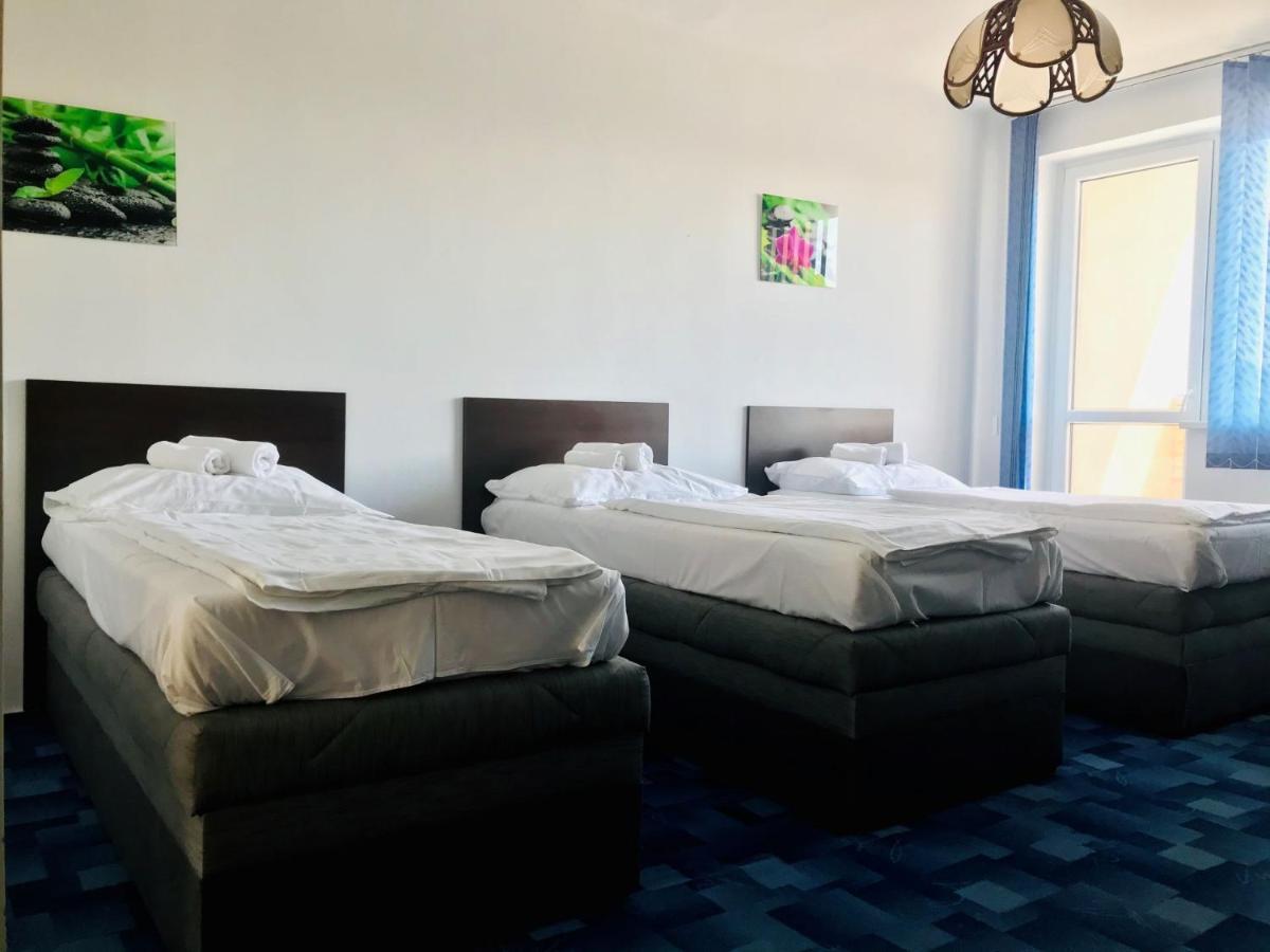 Hotel Bila Ruze Страконіце Екстер'єр фото